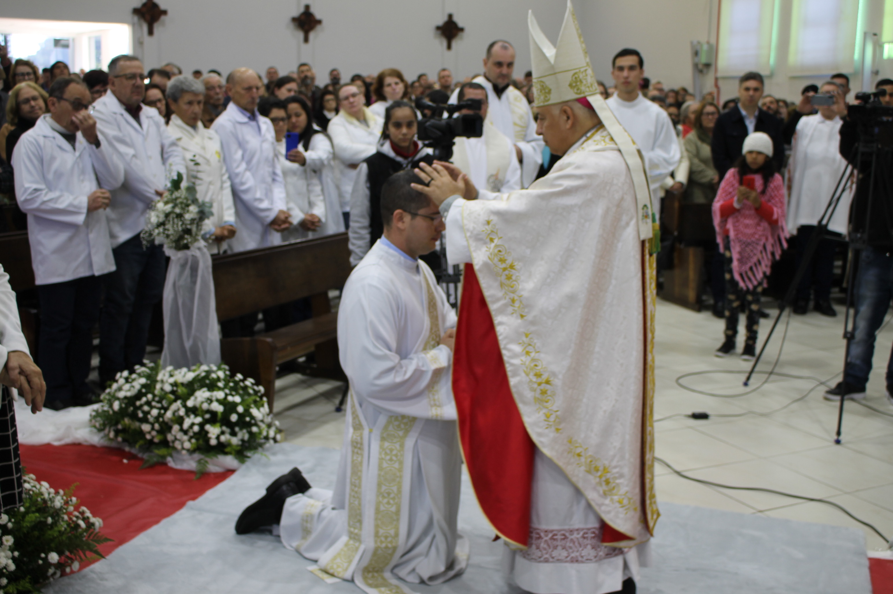 Ordenação Presbiteral do jovem Marcos Paulo Diocese de Palmas